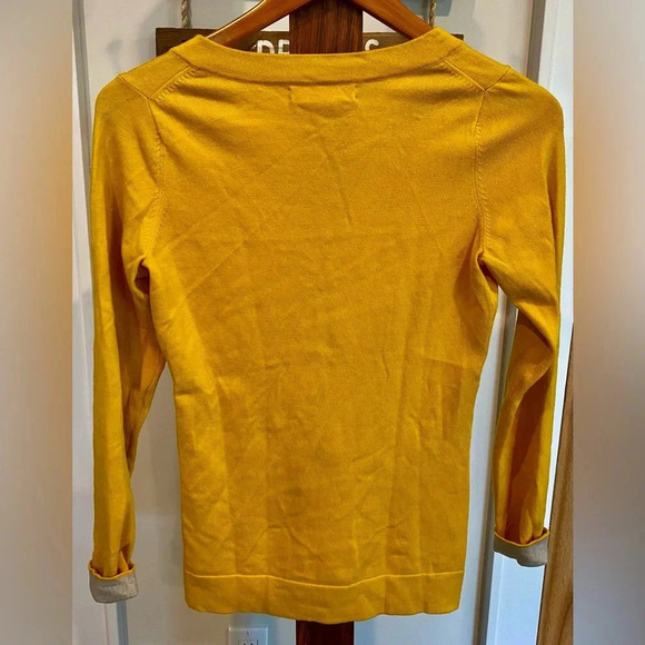 Banana Republic Women’s V-Neck Extra Fine Merino Wool Spandex Gold/Yellow XS EUC - Picture 5 of 9